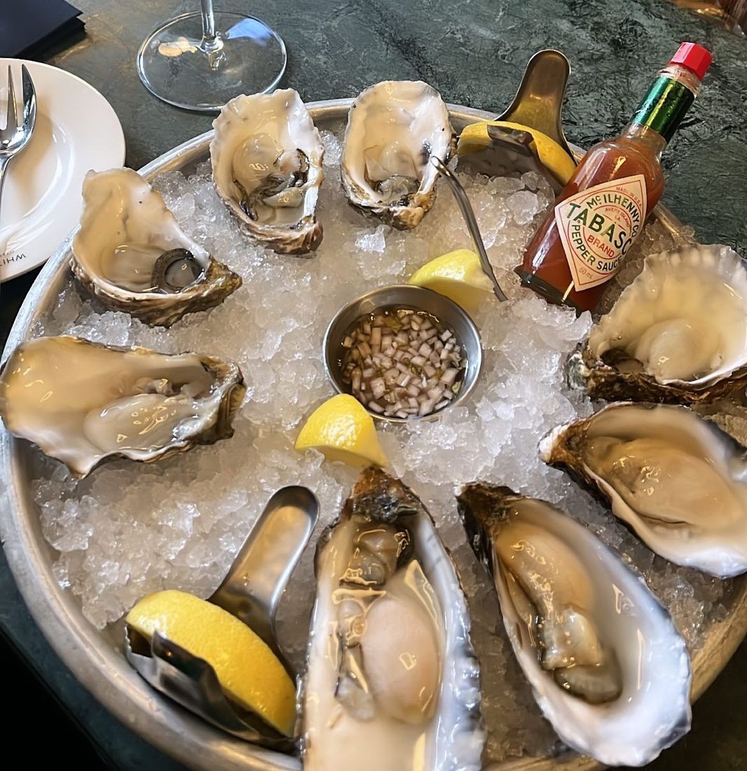 A dozen oysters, properly iced